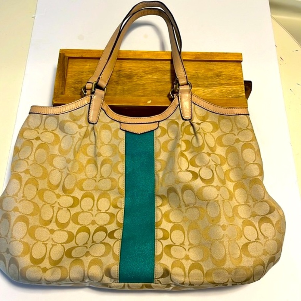 Coach Signature Khaki Emerald Stripe 12cm Devin Shoulder Bag
